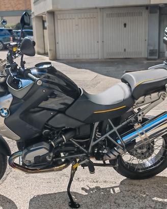 BMW R1200 GS Triple Black MY2012 super accessoriat