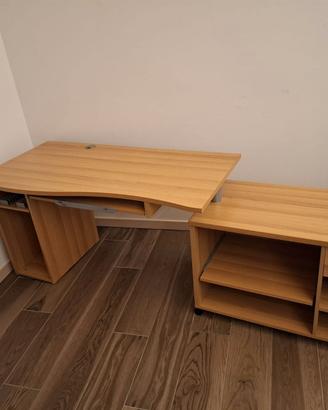 Scrivania angolare in legno