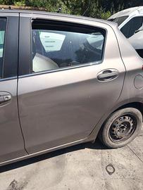 Ricambi usati Toyota Yaris 1.4 D 2015 