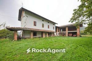 Rustico / Casale di 264 m² con 5 locali a Maranzan