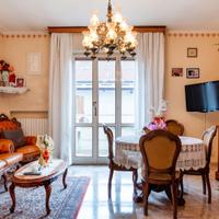 Soggiorno completo con divani