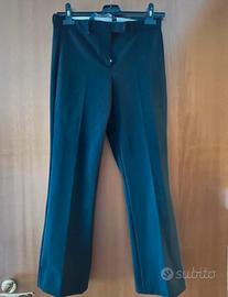 Pantalone nero Max Mara modello a sigaretta