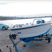 barca di 4,70 metri motore Yamaha 20 CV  carrello
