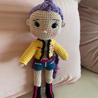 Bambola Rumi Amigurumi