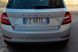 Skoda fabia 2020 1.0 mpi 60 cv twin color