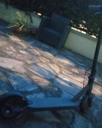 monopattino avopro compreso scatolone tutto e cari