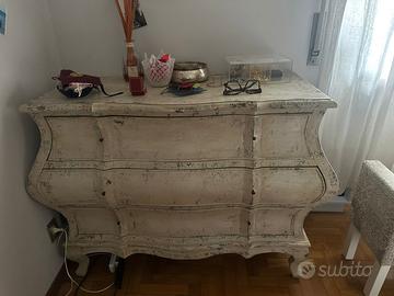 Comò Bombato Shabby Chic - Bianco Anticato