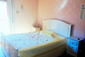 Camera in appartamento con 1 ragazza severo/marcon