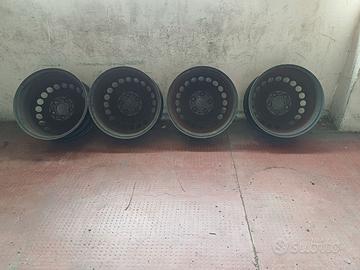 CERCHI IN FERRO X MERCEDES CLASSE A  W169anno 2010