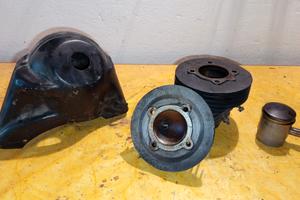cuffia in ferro gruppo termico originale Vespa 125