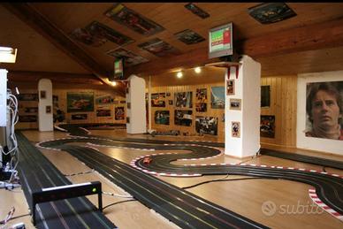 Pista Slot car a  4 Corsie Policar Polistil 40 mt.