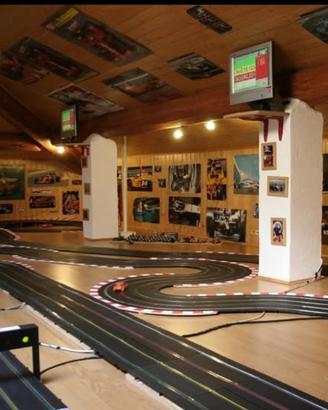 Pista Slot car a  4 Corsie Policar Polistil 40 mt.