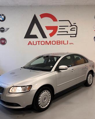 VOLVO S 40 BERLINA 1.6 BENZINA