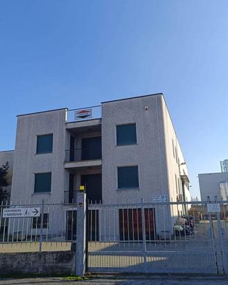 Immobile di 835 m² a Carmagnola