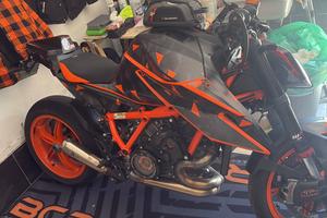Ktm 1290 superduke r