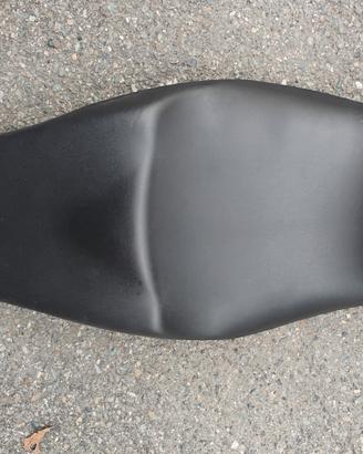 sella ribassata Honda Hornet 600