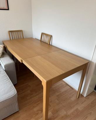 Tavolo in legno  EKEDALEN allungabile 