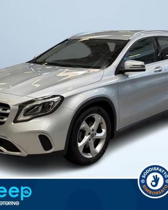Mercedes-Benz GLA 180 SPORT AUTO