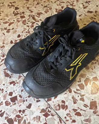Scarpe U-Power