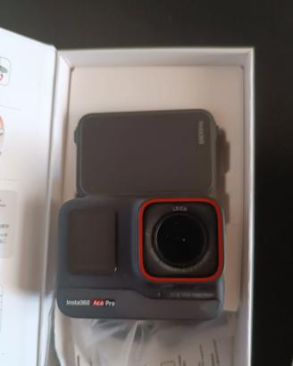 Insta360 ace pro + motorcycle bundle