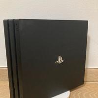 PS4 PRO 1Tb + 2  joystick