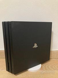 PS4 PRO 1Tb + 2  joystick