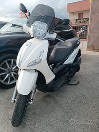 Piaggio Beverly 300
