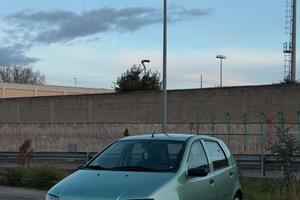 2002 Fiat Punto OK NEOPATENTATI