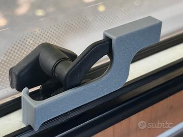 Blocco sicurezza finestra camper