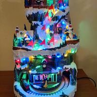 Villaggio natalizio montagna luci 