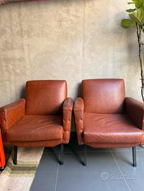 Coppia di poltrone stile industrial/vintage