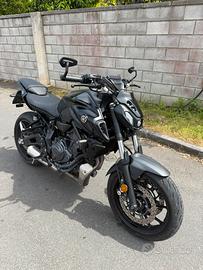 Moto yamaha mt07 anno 2023