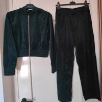 completo : giubbino pantalone. taglia M/L