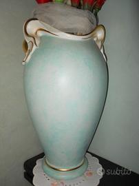 Vaso soprammobile e portafiori