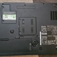 Dell Inspiron 9400 come pezzi di ricambio 