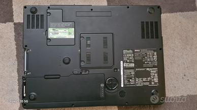 Dell Inspiron 9400 come pezzi di ricambio 