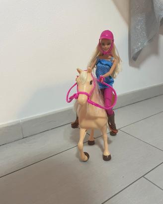barbie a cavallo