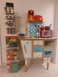 Cucina per bambini in legno e tantissimi accessori