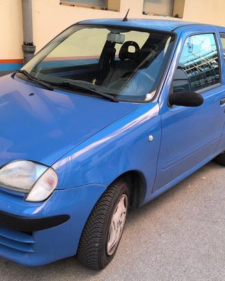 FIAT 600