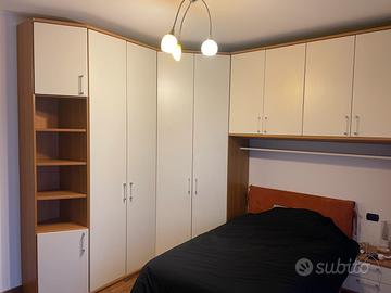 Camera da letto + letto + materasso