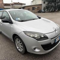 RENAULT Megane Mégane 1.5 dCi 110CV EDC S.Tour G