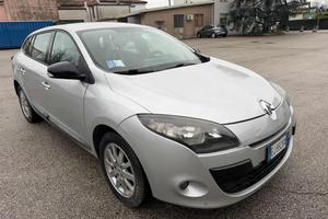 RENAULT Megane Mégane 1.5 dCi 110CV EDC S.Tour G