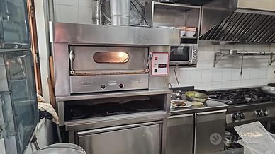 Forno a gas professionale con base pietra lavica