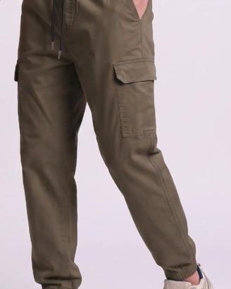 Pantaloni cargo 