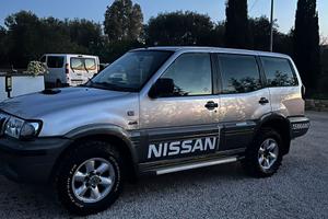 Nissan terrano