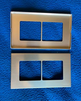 2 Placche Magic BTicino 504/42/X  per 2 shuko