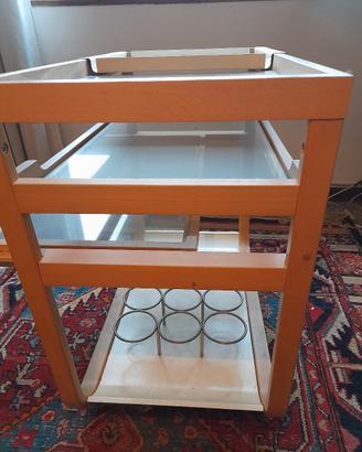 carrello con  ruote 