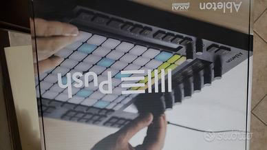 Akai Push