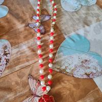 Collana lunga con fiore