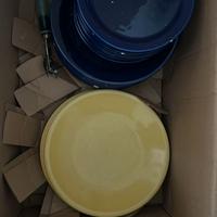 piatti blue e gialli